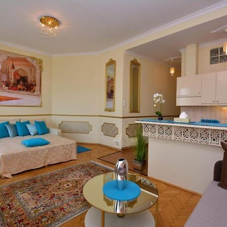 Orangehomes Panorama Enjoy Apartment Budapest Luaran gambar